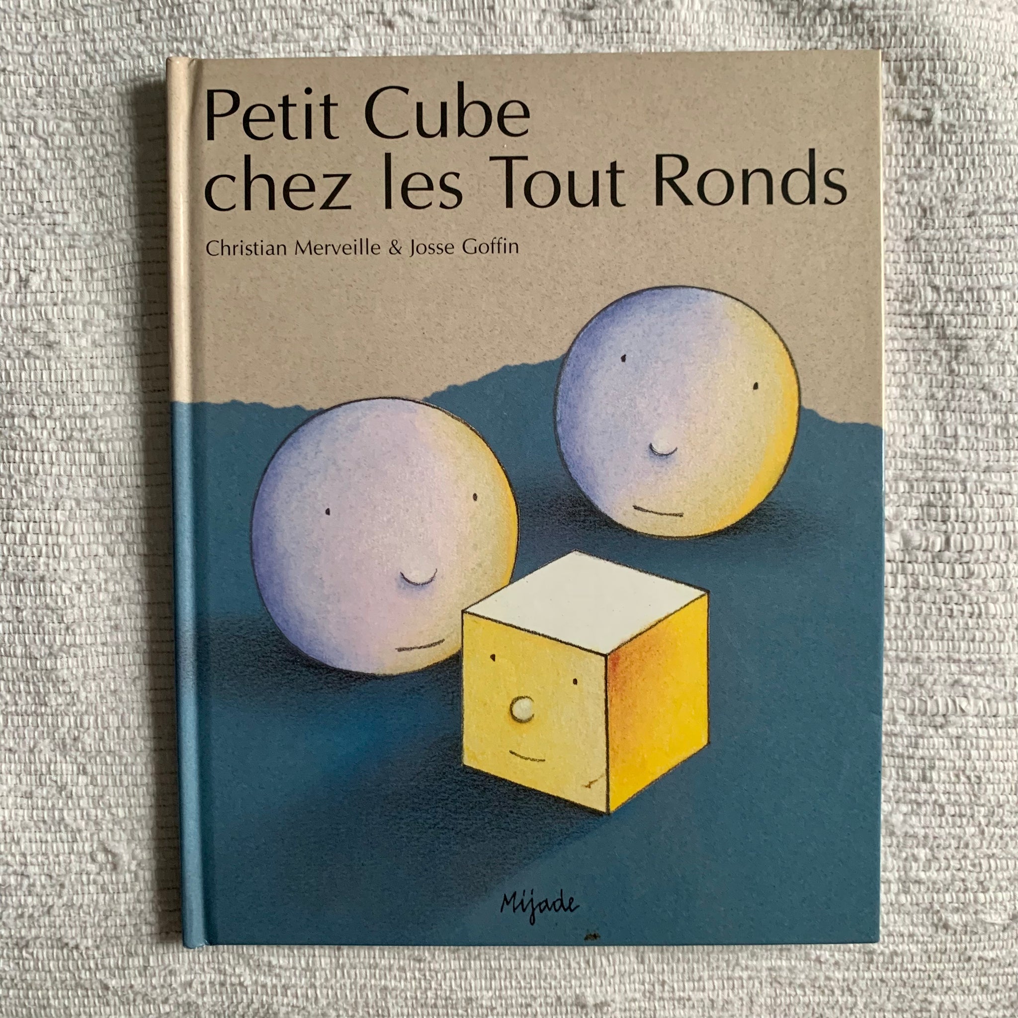 Book - Petit Cube at the Tout Ronds
